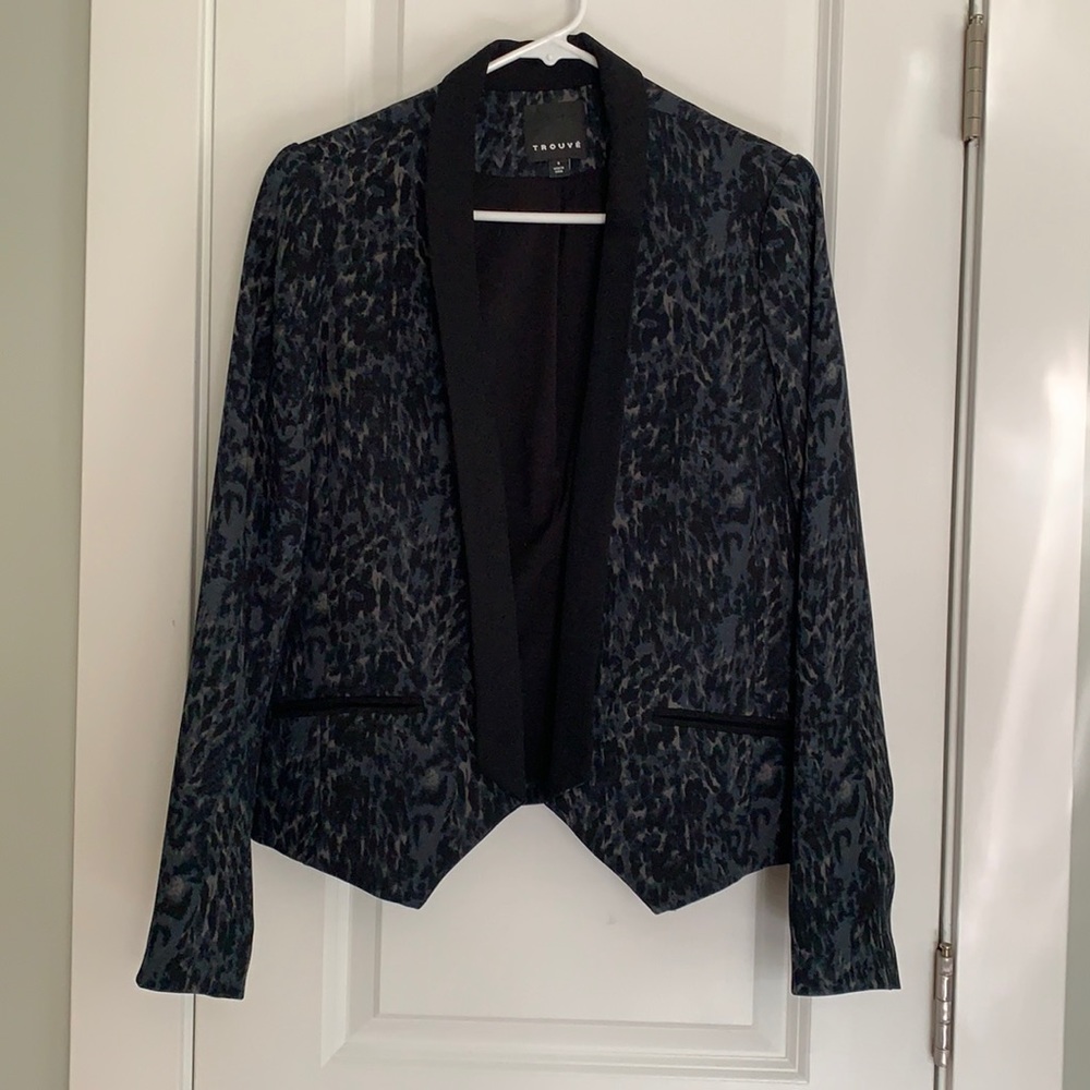 Trouve Blue Leopard Tuxedo Jacket